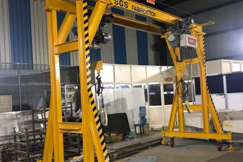 workshop-gantry-crane-fabrication-uae-sharjah